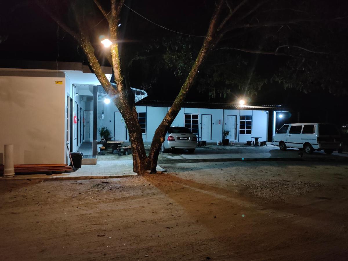 Aleesa Roomstay 巴西富地 外观 照片