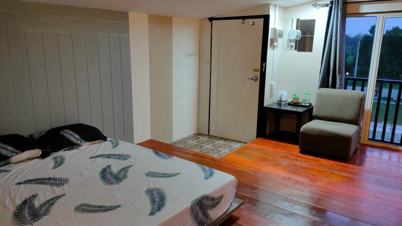 Aleesa Roomstay 巴西富地 外观 照片