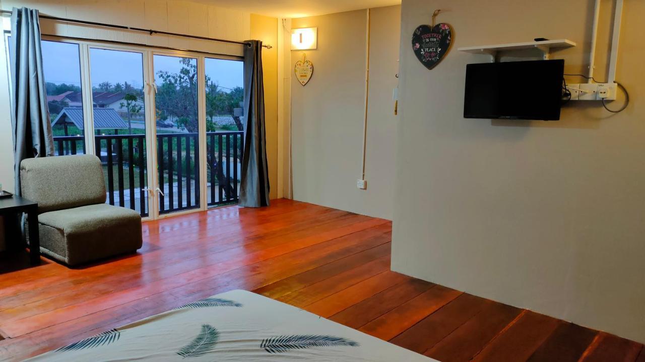 Aleesa Roomstay 巴西富地 外观 照片